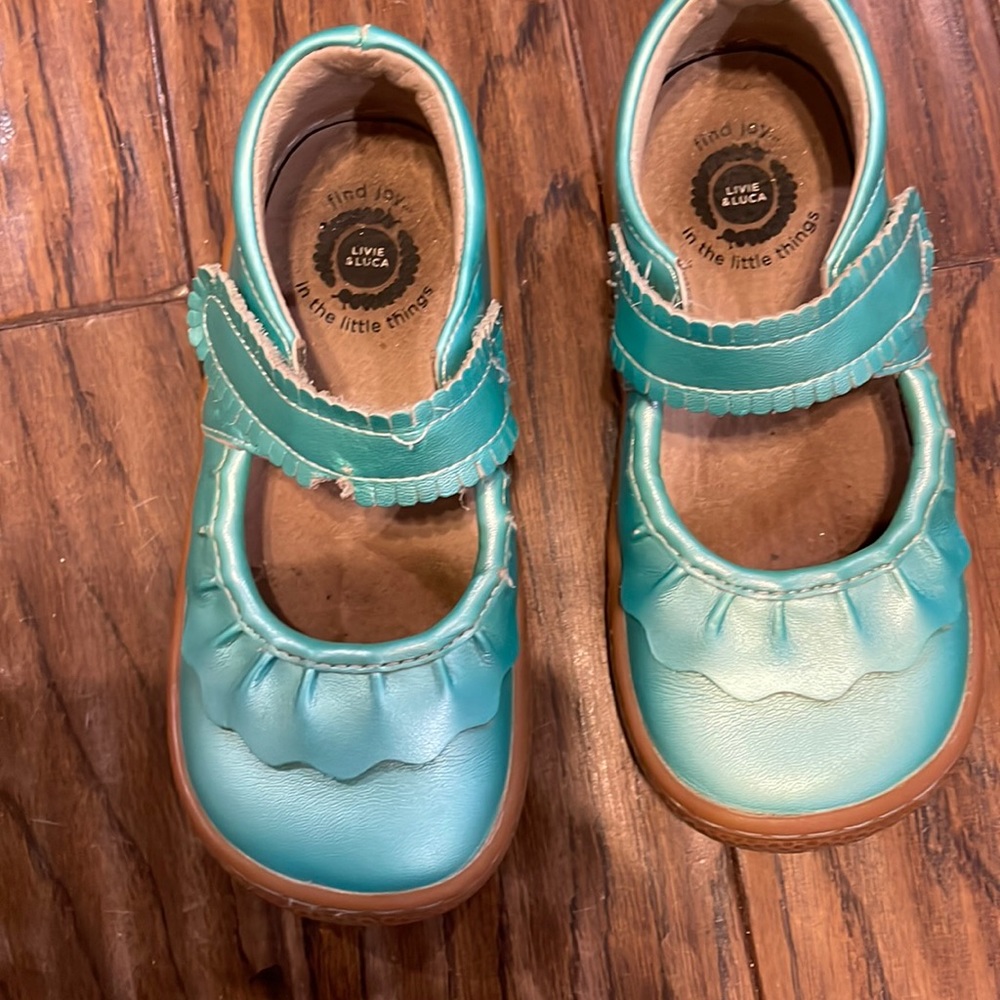 Play condition teal Livie and Luca Ruche Mary Janes. Size 10